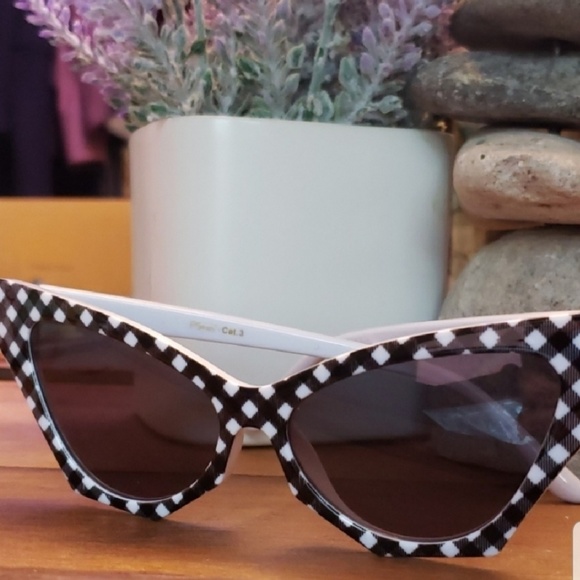 Gingham Butterfly Sunglasses - Picture 3 of 6